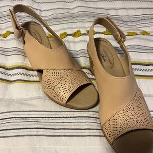 Women’s shoes